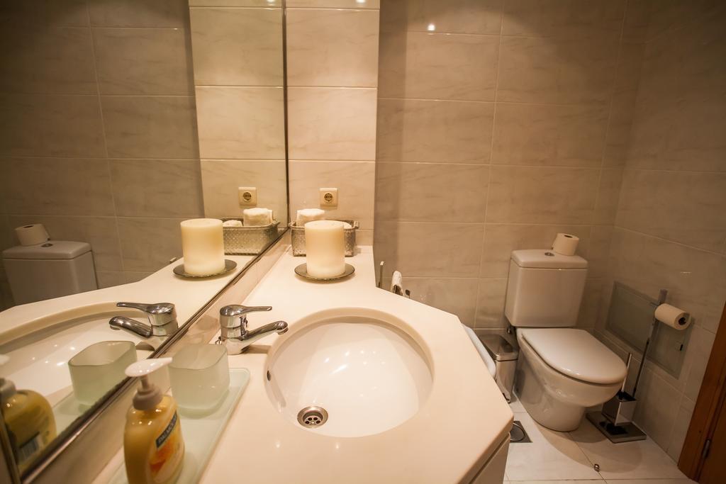 Apartamento Caires Apartment ฟุงชาล ภายนอก รูปภาพ